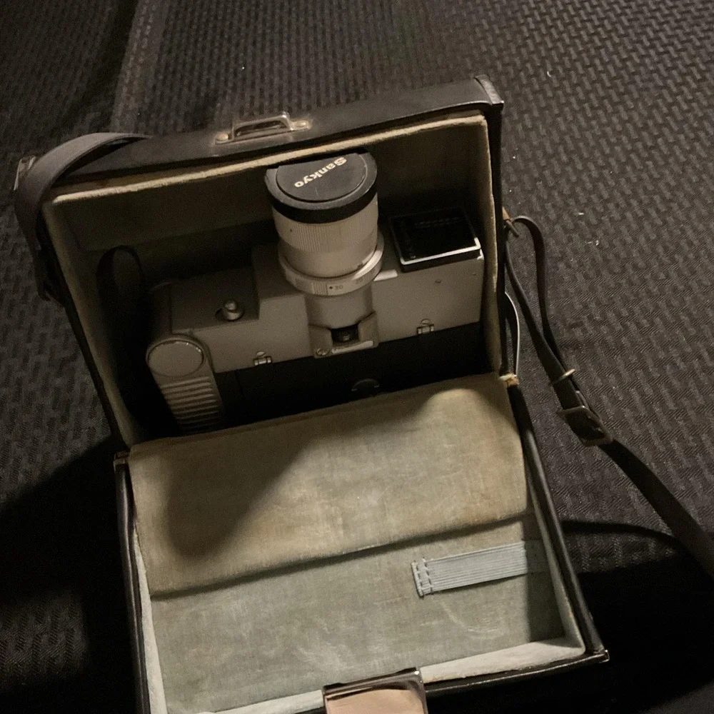 Vintage Sankyo Auto-4X Zoom Reflex 8mm Movie Camera Silver W/ Case Japan